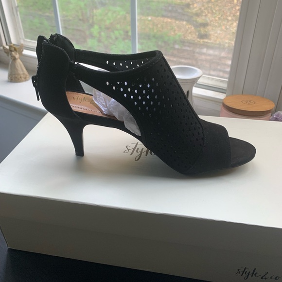 Style & Co. Had for Ankle Bootie - Picture 10 of 10